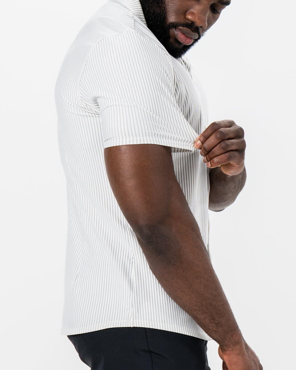State & Liberty - Seersucker Short Sleeve Button Down - Grey