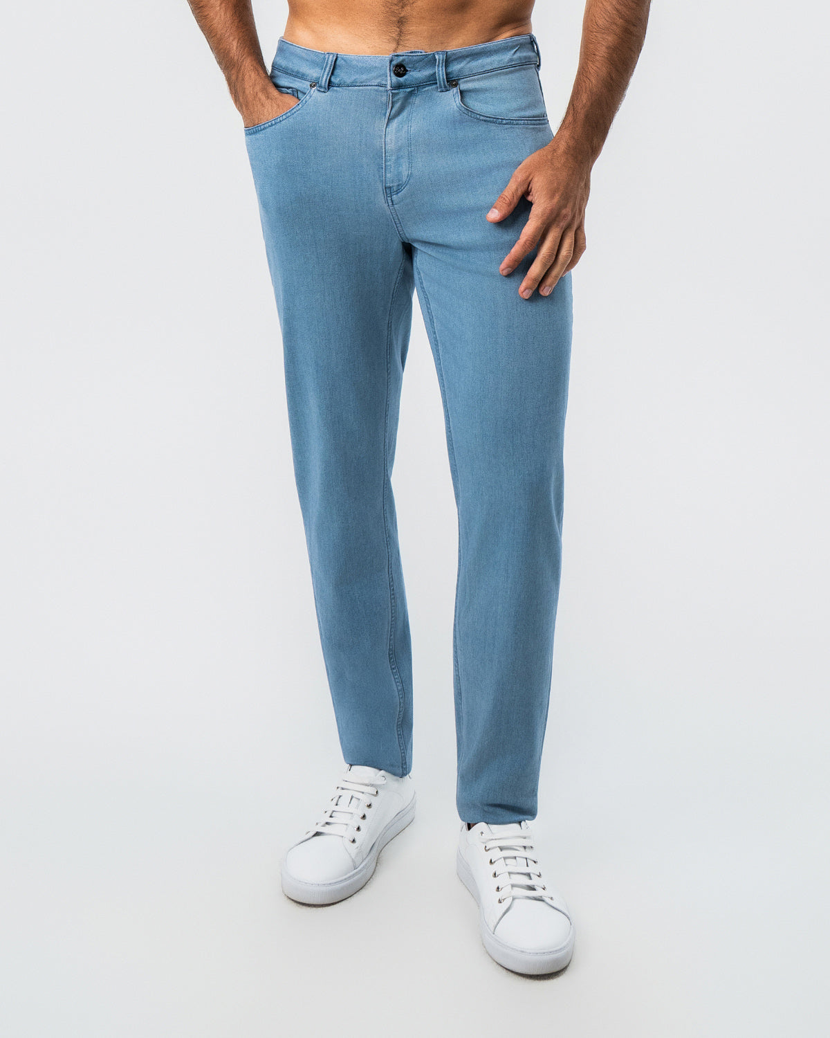State & Liberty - Athletic Fit Stretch Jeans - Light Blue